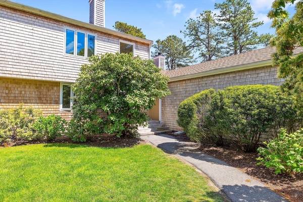 Falmouth, MA 02536,40 Woodland Trl #40