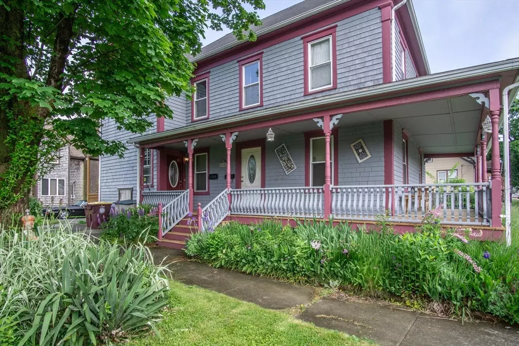 Acushnet, MA 02743,147 S Main St