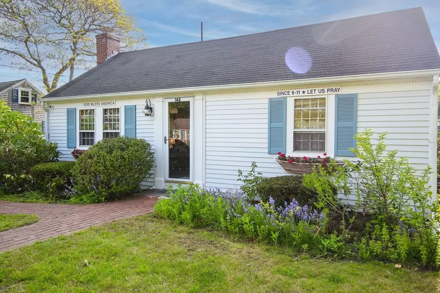 142 Seaview Avenue, Yarmouth, MA 02664