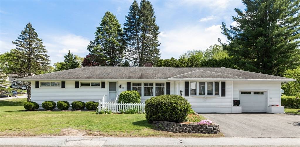 36 Oak Pond Ave, Millbury, MA 01527