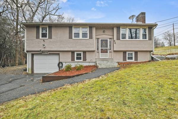 69 Dana Road, Oxford, MA 01540