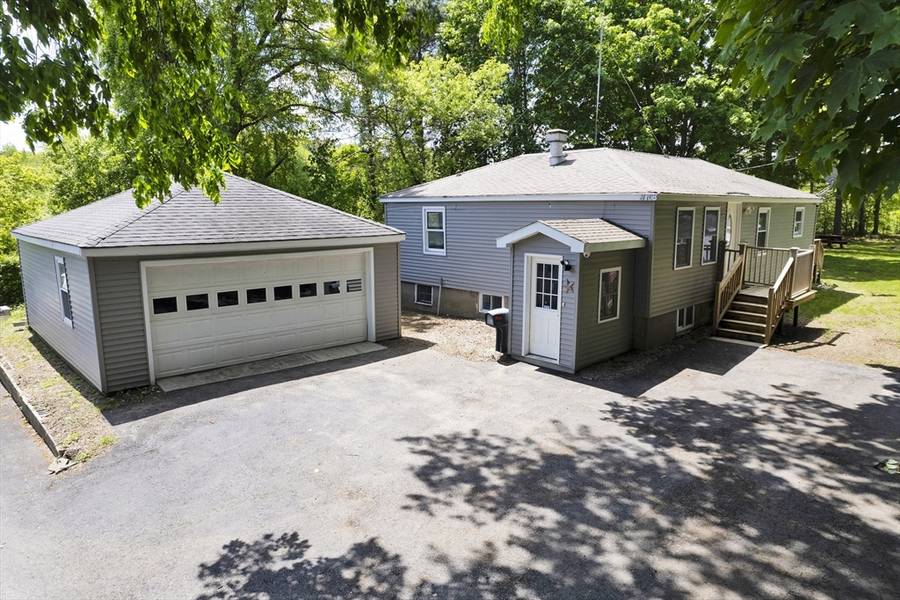 370-B Greenwood St, Millbury, MA 01527