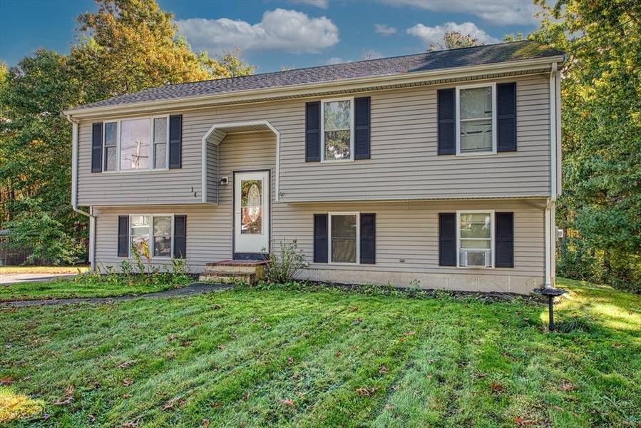 14 Anderson Avenue, Middleboro, MA 02346