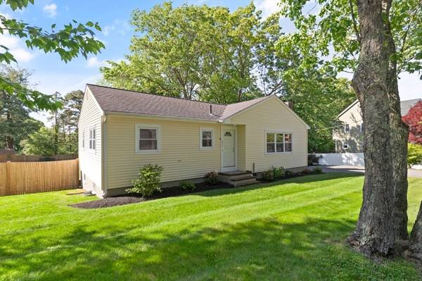 371 Franklin St, Reading, MA 01867