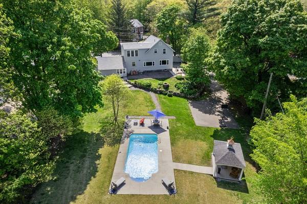 943 Blue Hill Ave, Milton, MA 02186