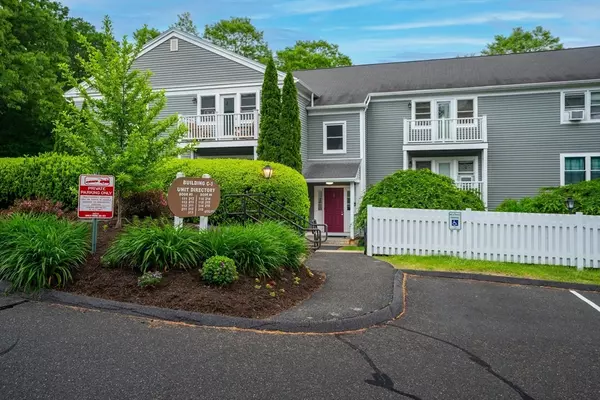 48 Evergreen Road #212, Northampton, MA 01053