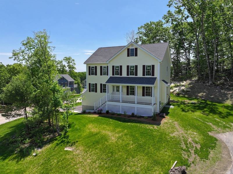 15 Oriole Dr, Groton, MA 01450