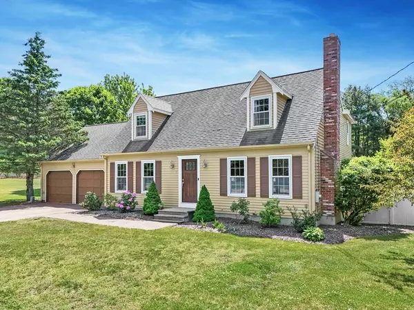 7 Sweetland Farm Rd, Norfolk, MA 02056