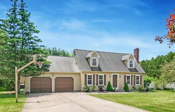 Norfolk, MA 02056,7 Sweetland Farm Rd