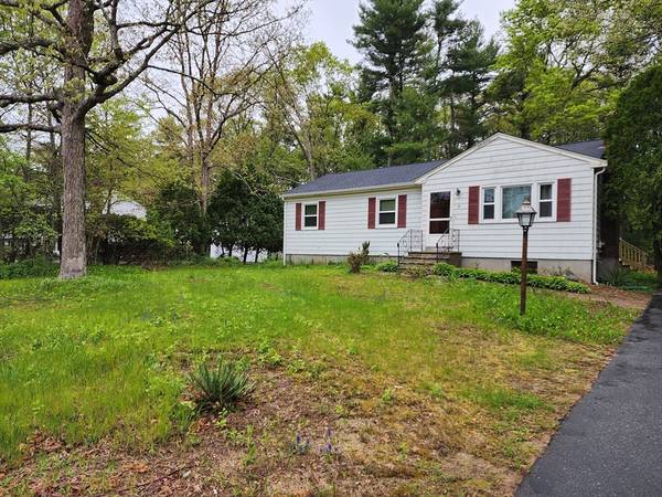 12 Tipping Pl, Norton, MA 02766