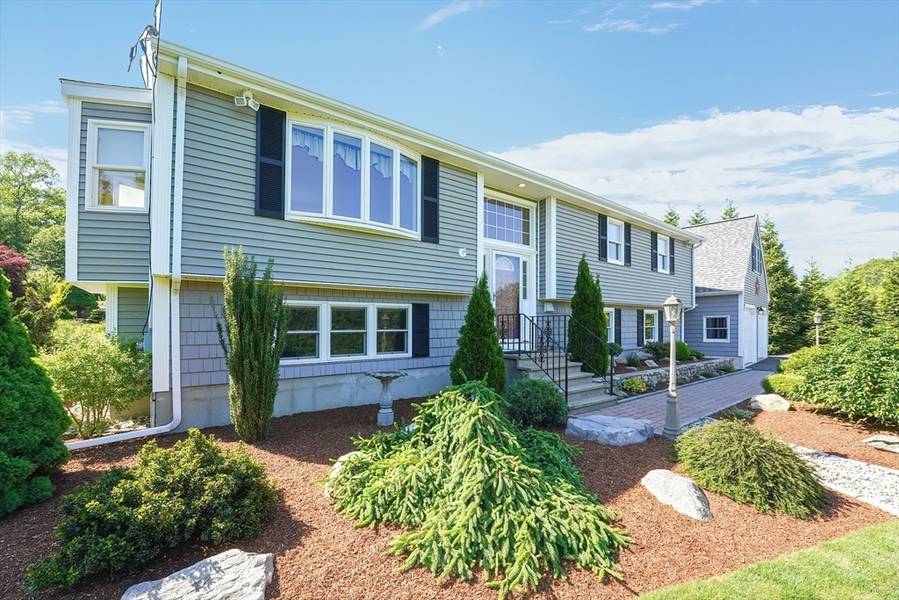 202 Cedar St, Milford, MA 01757