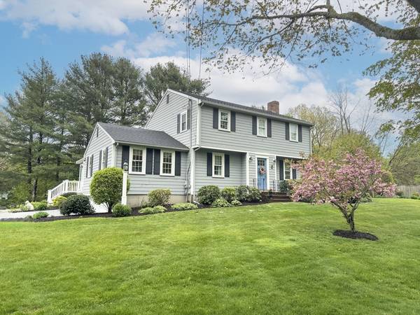 60 Old County Road, Hingham, MA 02043