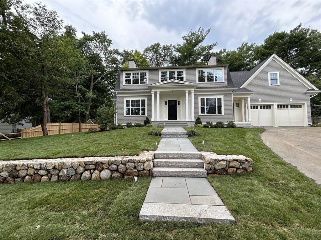 Wellesley, MA 02482,14 Oakencroft Road