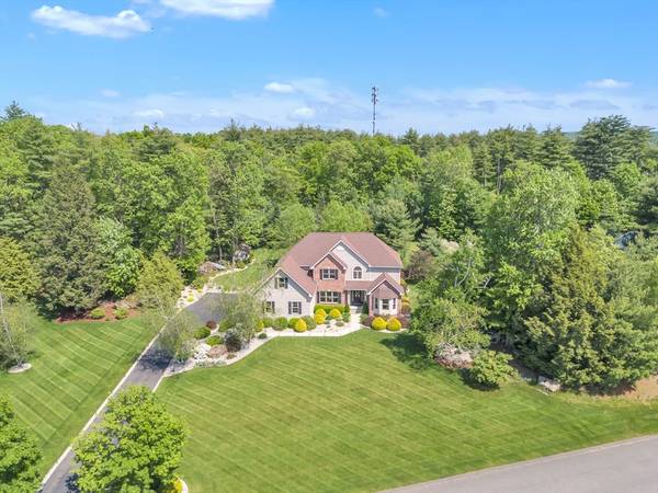 114 Maximilian Dr, Granby, MA 01033