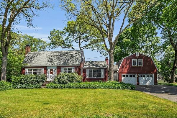 38 Hathaway Rd, Wilmington, MA 01887