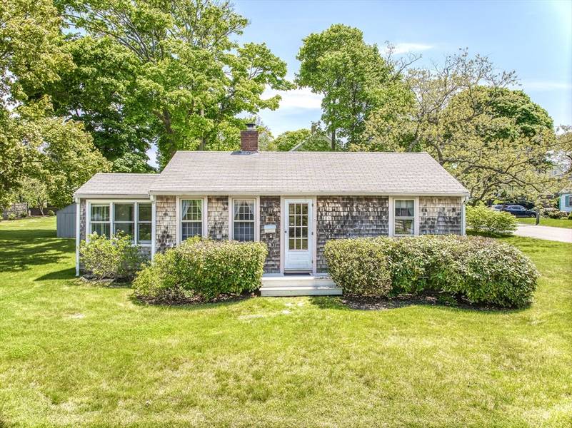 18 Smith Road, Rockport, MA 01966