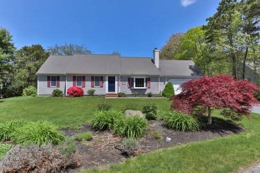 10 Strawberry Ln, Dennis, MA 02660