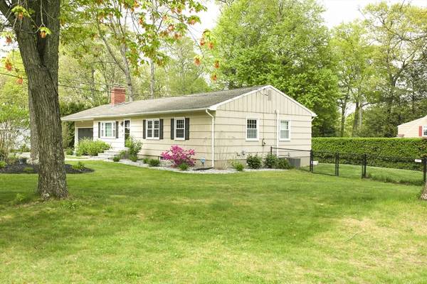 Wilbraham, MA 01095,18 Linwood