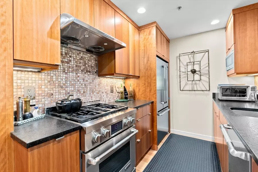 6 Canal Park #309, Cambridge, MA 02141