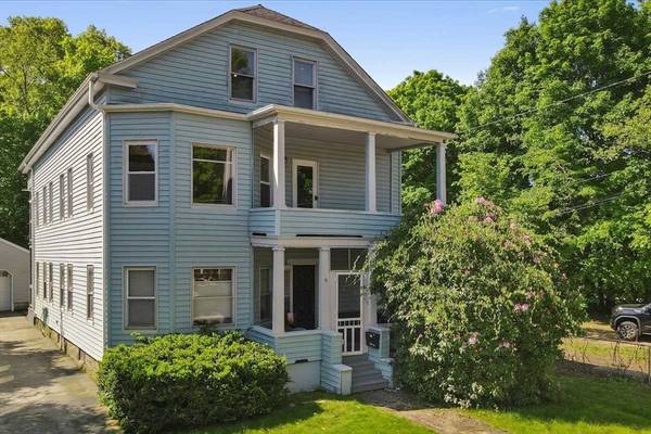 41 Elm St, Webster, MA 01570