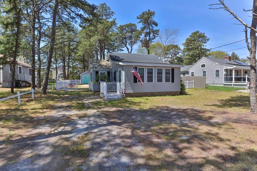 97 Wilfin Rd, Yarmouth, MA 02664