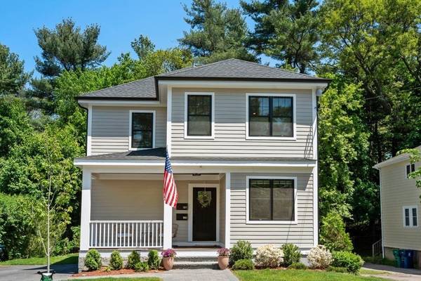 101 Warwick Rd #101, Newton, MA 02465