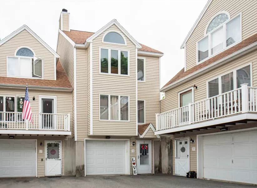 36 Tobey Rd #18, Dracut, MA 01826