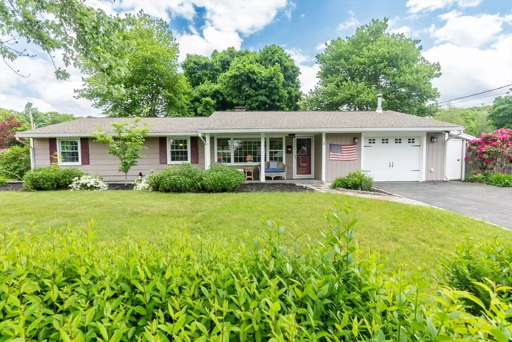 Peabody, MA 01960,2 Azalea Ln
