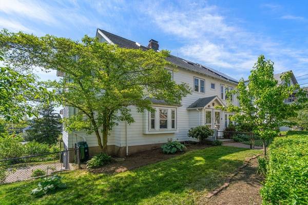 15-17 Edgecliff Road, Watertown, MA 02472