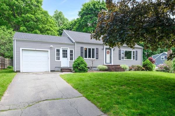 5 Hazen Ave, Danvers, MA 01923