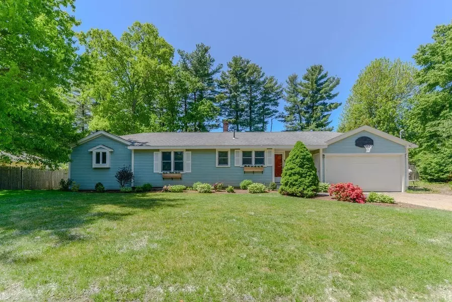 3 Haynes St, Walpole, MA 02081