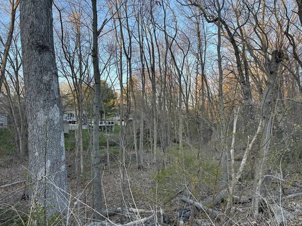 5 Commonwealth Ave, Auburn, MA 01501