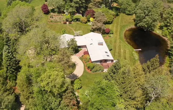 Concord, MA 01742,40 Spencer Brook Road