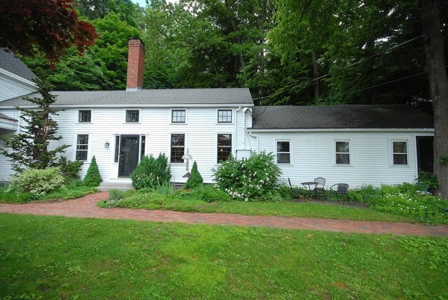 355 Lexington Rd #355, Concord, MA 01742