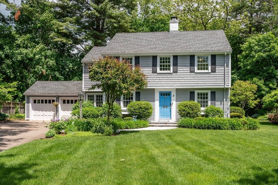 9 Berkeley Rd, Wellesley, MA 02482