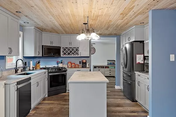 Templeton, MA 01468,511 South Rd