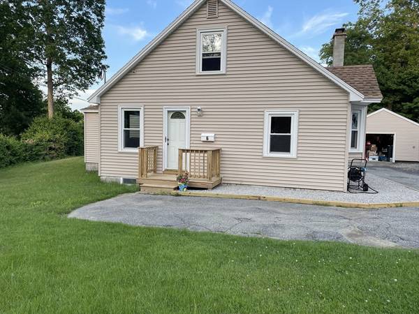 6 Forest St, Oxford, MA 01540