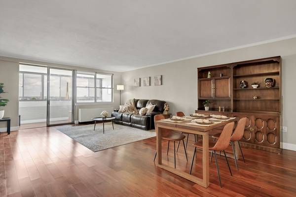 8 Whittier Place #20-A, Boston, MA 02114