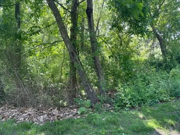 Warren, MA 01083,77 Oneil Rd