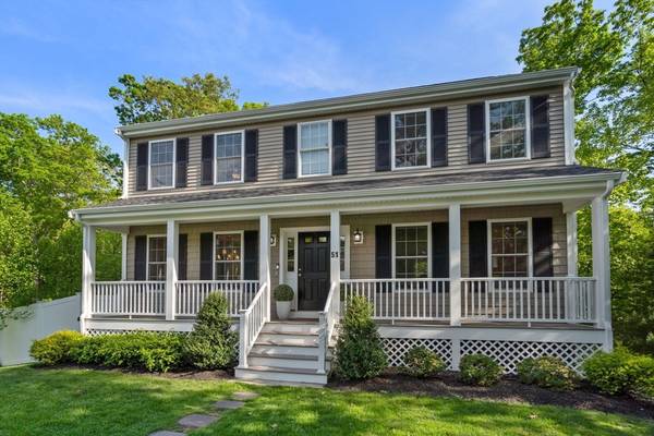 51 Pasture Brook Rd, Attleboro, MA 02703