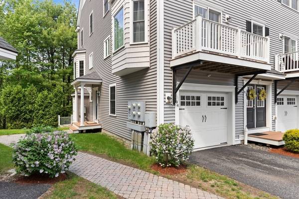 North Andover, MA 01845,94 Compass Pt #94