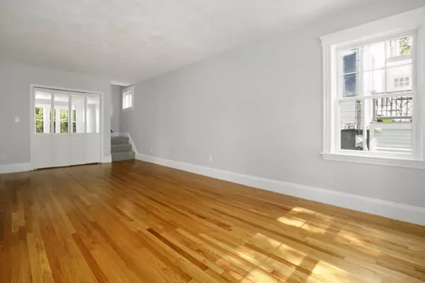 Saugus, MA 01906,20 Wamesit Ave