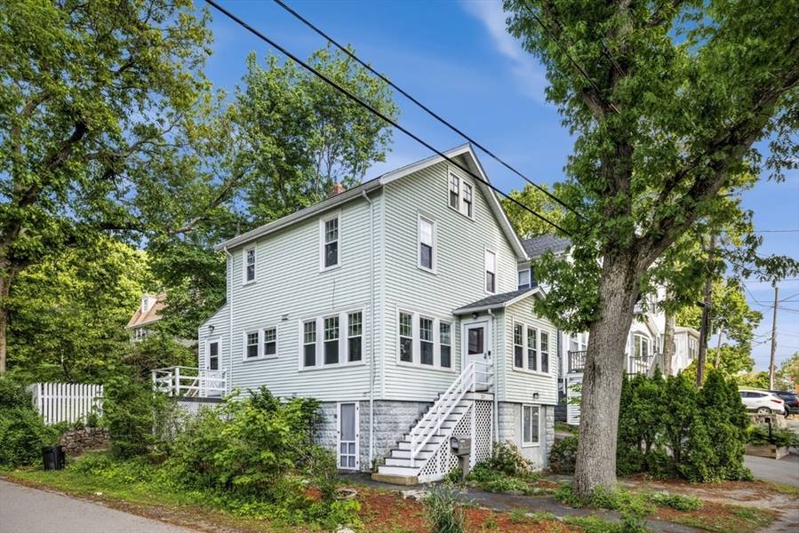 20 Wamesit Ave, Saugus, MA 01906