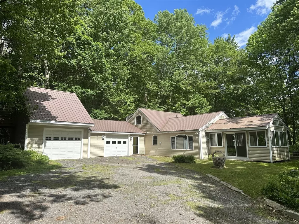 Holden, MA 01520,12 Springdale Road