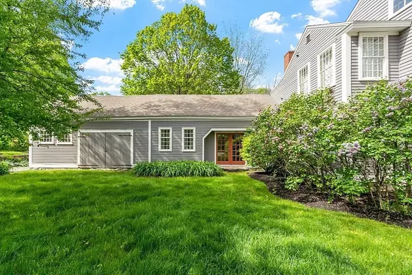 Douglas, MA 01516,73 Wallis St