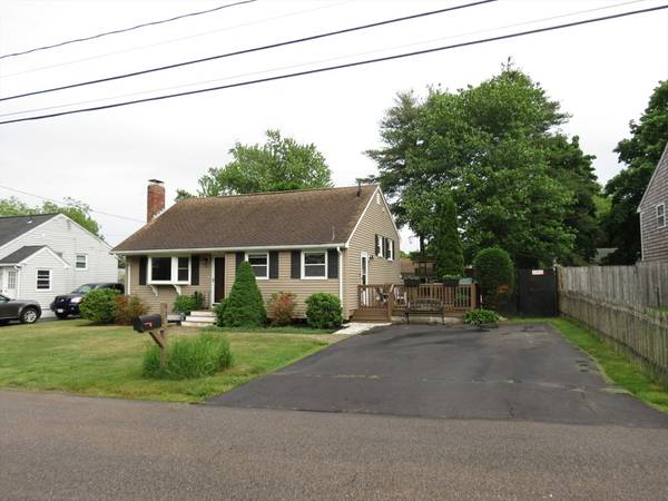 41 Armiston St, Brockton, MA 02302