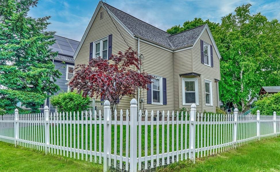 16 Felton St, Saugus, MA 01906