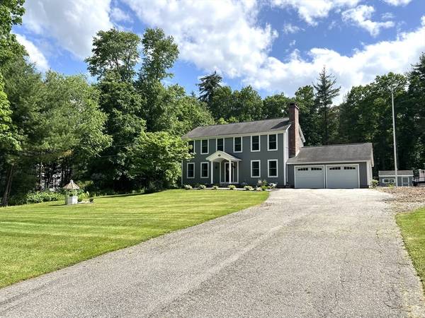 304 Bardwell St, Belchertown, MA 01007