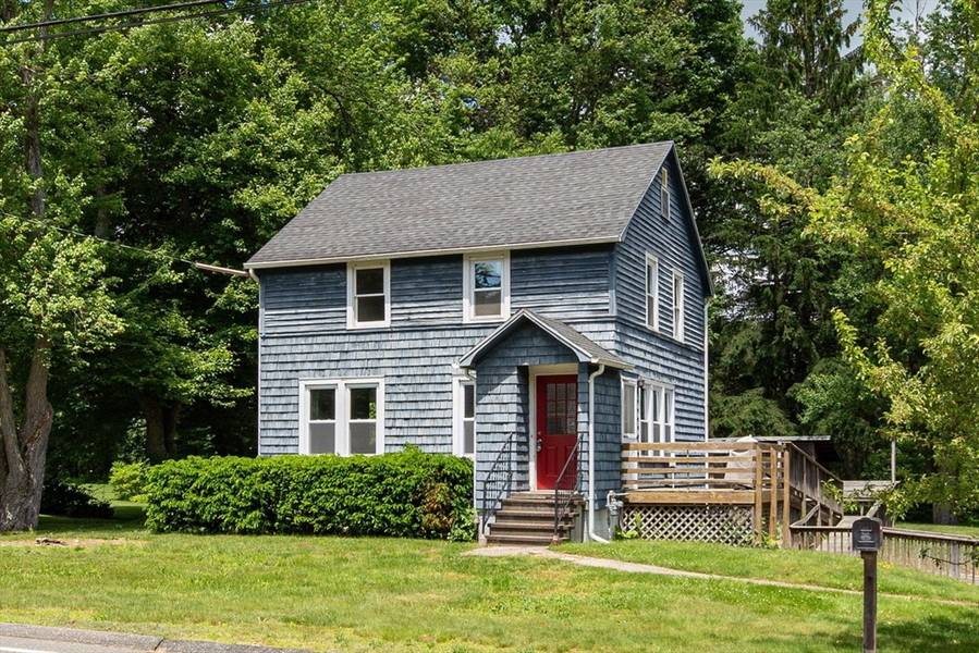 115 Chestnut St, East Longmeadow, MA 01028