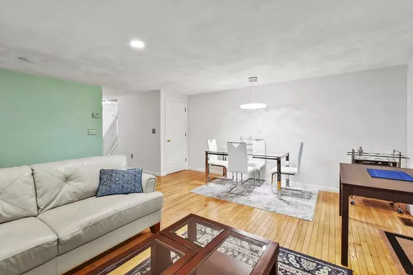 Maynard, MA 01754,11 Deer Path #4